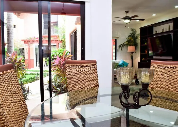 Villa Familiar En Exclusivo Condominio Playacar