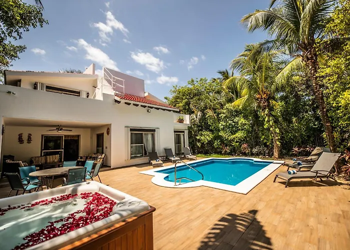 Luxurious 6-Bedroom Villa With Private Pool In Playa Del Carmen
